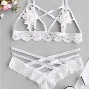 *NWT* Floral Lace Crochet Lingerie Set